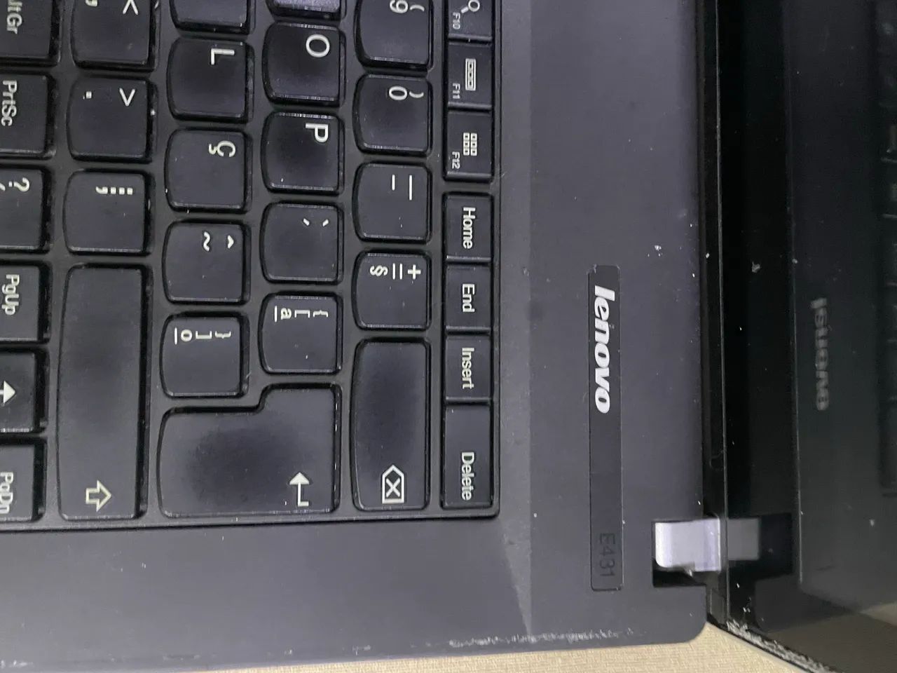 Carcaça de notebook da Lenovo com carregador - Foto 3