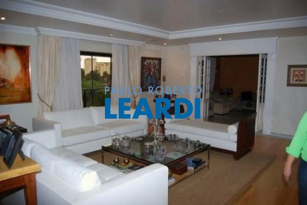 APARTAMENTO - REAL PARQUE - SP