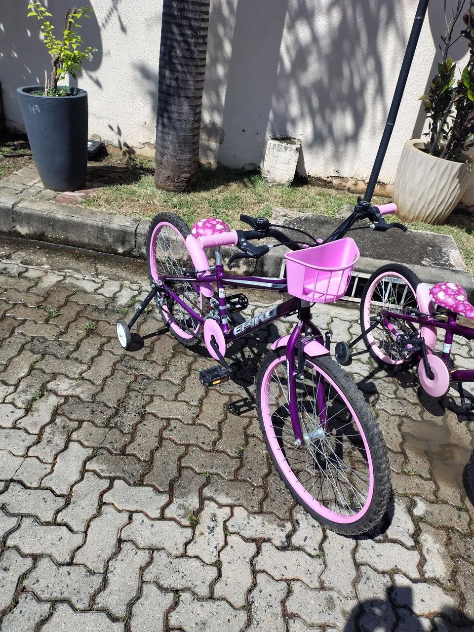 Vende-se 2 bicicletas aro 20 e 24  - Foto 2