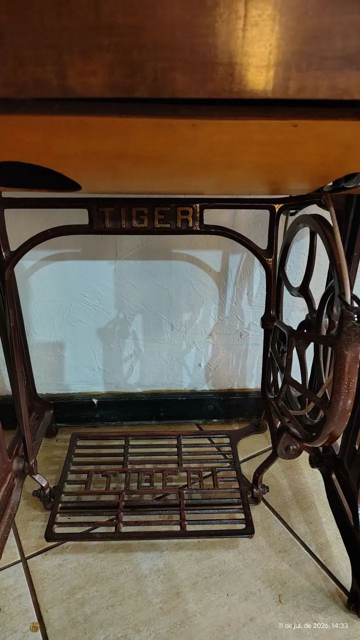 Máquina de costura Tiger, original, relíquia de coleção  - Foto 4