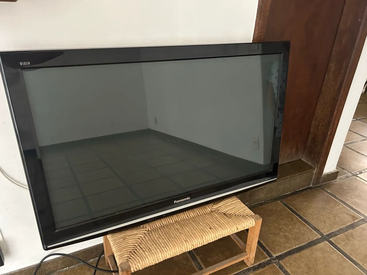 Televisão Panasonic + Roku 