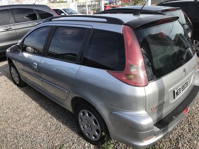 Peugeot sw 206 1.4 completo menos ar - Foto 6