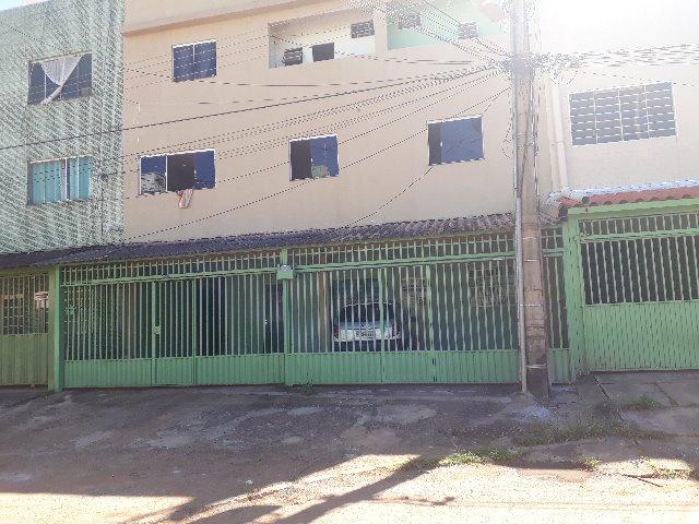 Excelente prédio com 7 aparts,1 loja,+1 terraço renda de 7 mil mês, na qr 410 Samambaia No - Foto 13