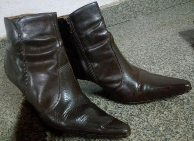 Bota em couro, número 35 - Foto 4