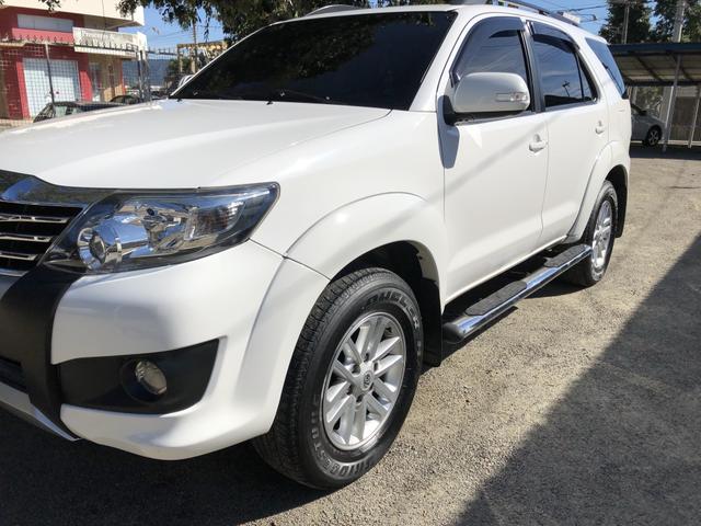 Hilux Sw4 Sr 2.7 Automático Super Econômica - Foto 2