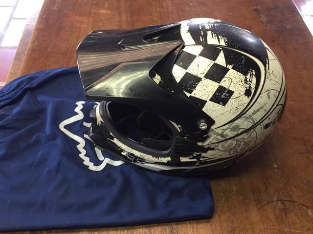 Capacete Fox