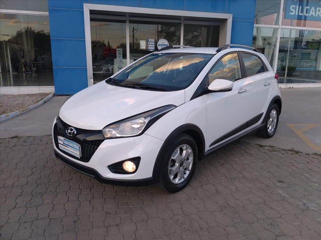 HYUNDAI HB20X 1.6 16V STYLE FLEX 4P AUTOMÁTICO