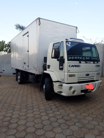 FORD CARGO1722E TOCO BAÚ 7M