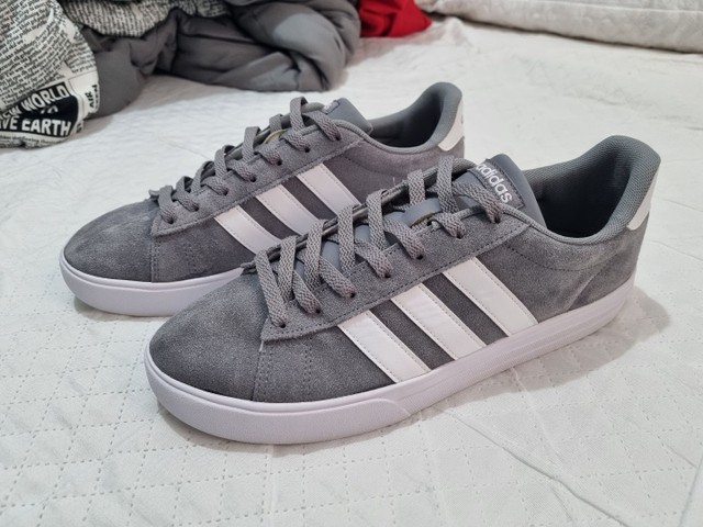 tenis adidas originals cinza