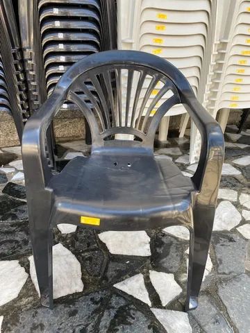 Cadeira de braço preta nova pra show partir de 30 reais cada