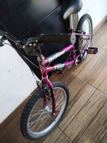 Bicicleta infantil aro 20 conservada 