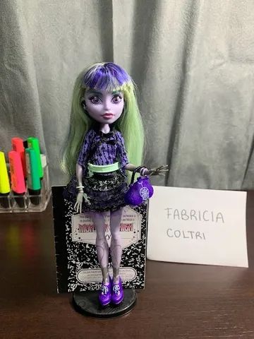 Lote de 13 bonecas Monster High