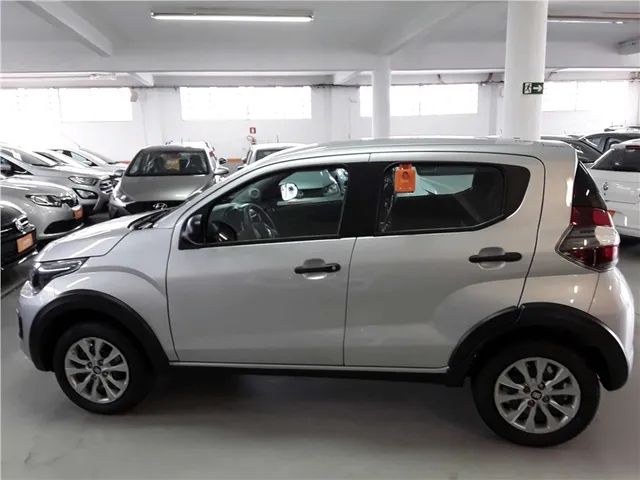 Comprar Hatch Fiat Mobi 1.0 4P Flex Evo Way Prata 2019 em