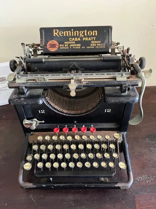 Antiga Remington com Capa 