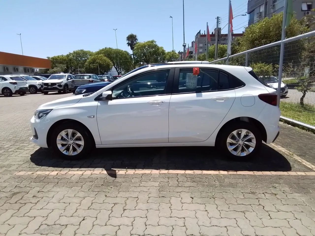 Chevrolet Onix 2023 1.0 flex manual - Foto 3