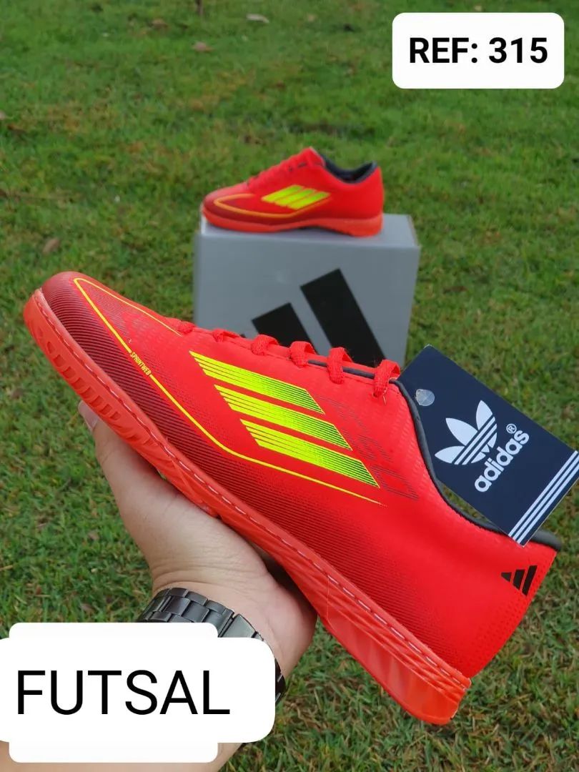 Chuteiras de futebol