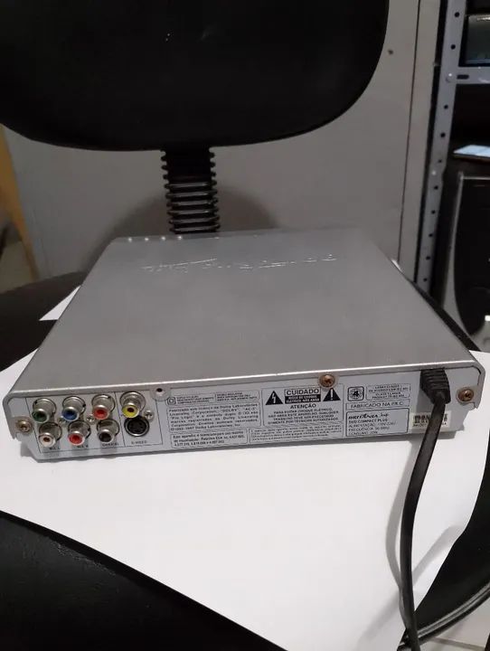 DVD BRITÂNIA COMPACTO PLUS PARA CONSERTO OU RETIRADA SE PEÇAS - Foto 4