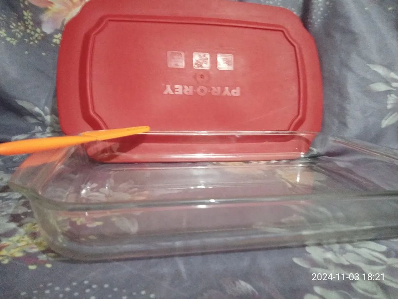 Travessa de Vidro com tampa - Foto 2