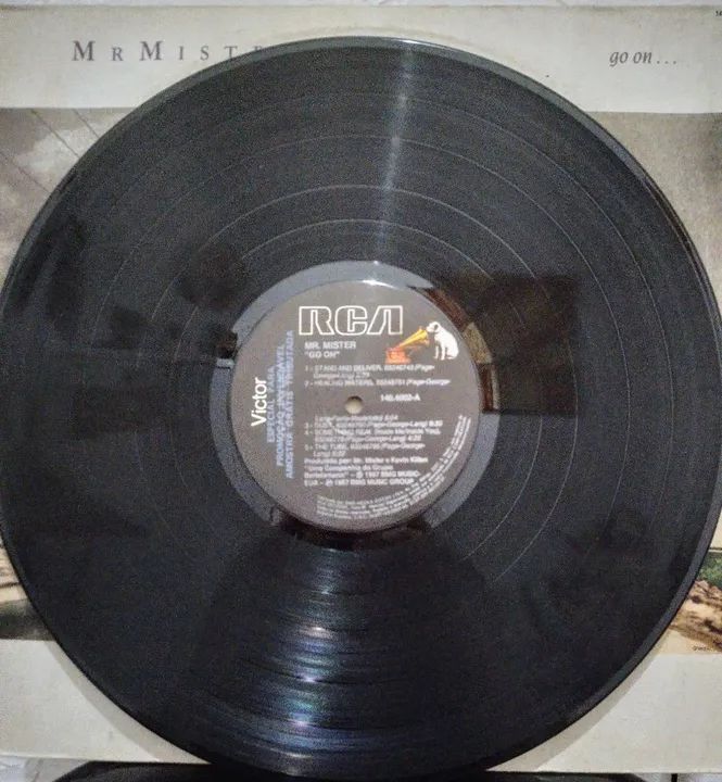 Vinil Mr. Mister - Go On... - Foto 3