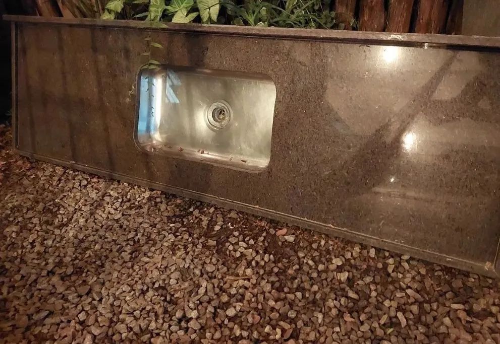 Bancada pia cozinha em granito com cuba - Foto 5