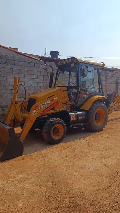 retroescavadeira randon - Foto 3