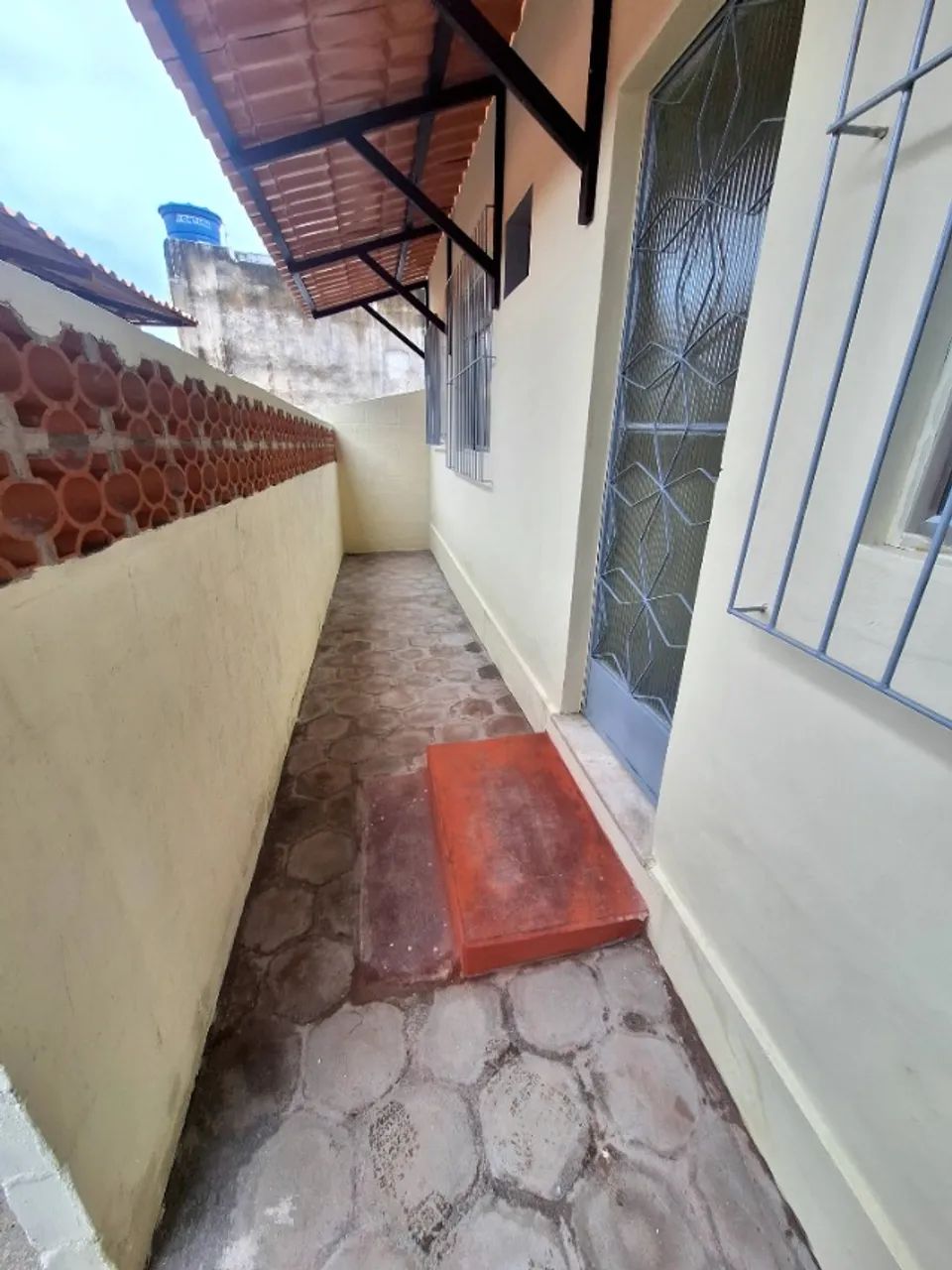 Alugo casa 2 Quartos Bandeirante 