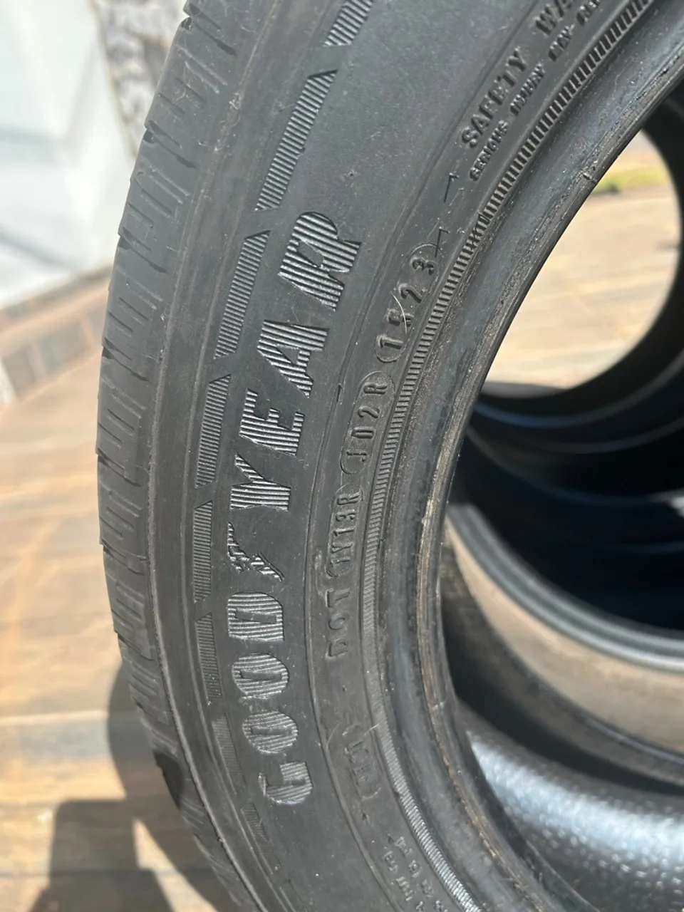 Pneu Goodyear 215/55 R 17