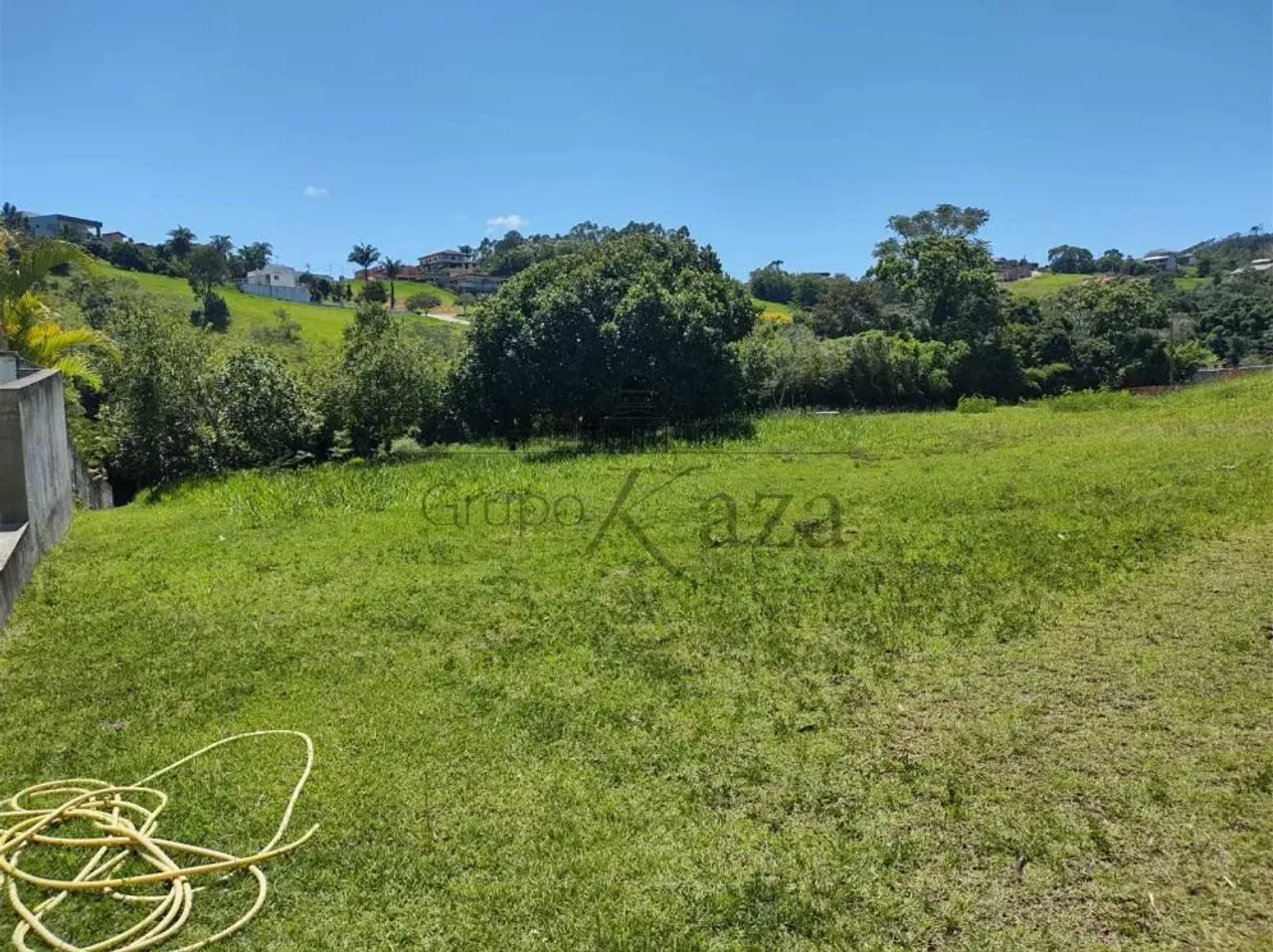 Terreno Condomínio em Jambeiro