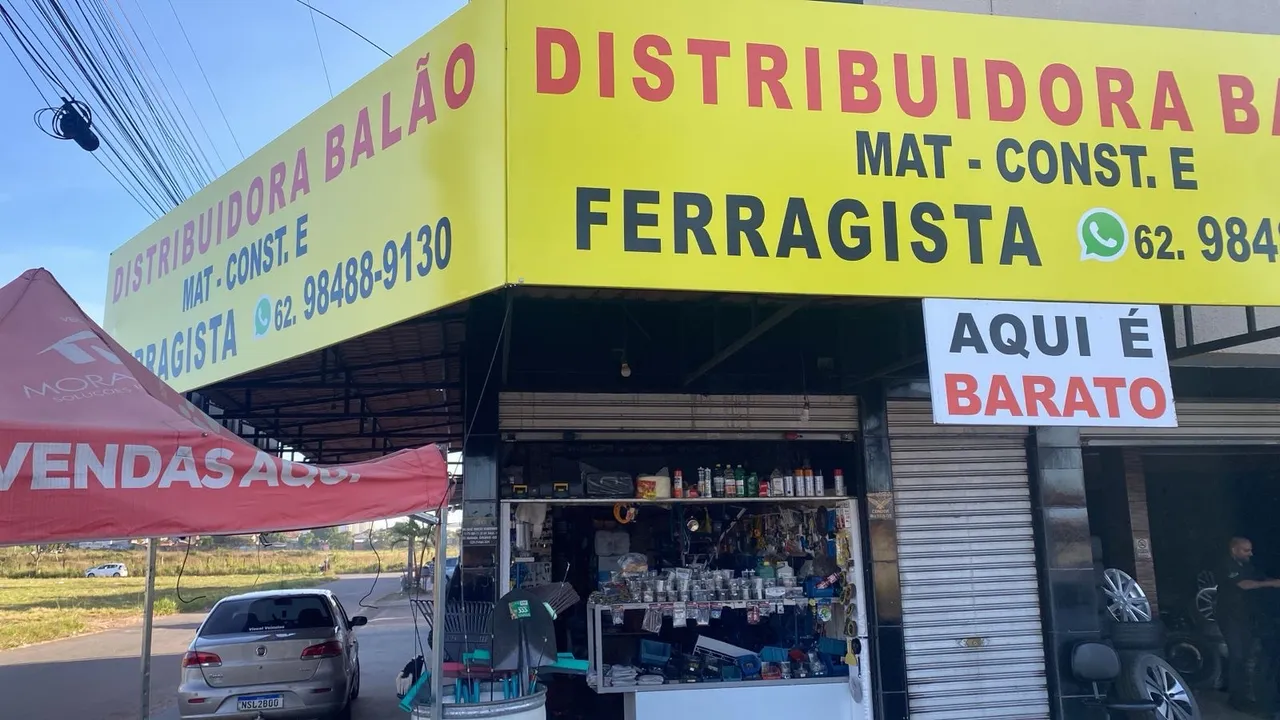 VENDE-SE Ferragens e Materiais para Construção -