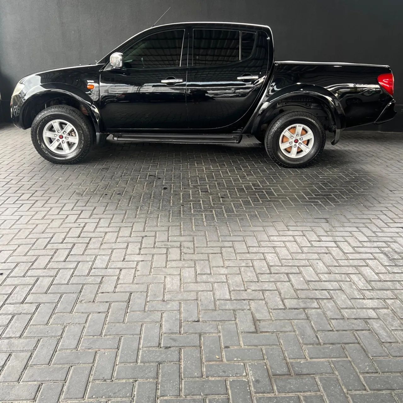 L200 Triton Hpe 2010 TB Diesel  - Foto 4