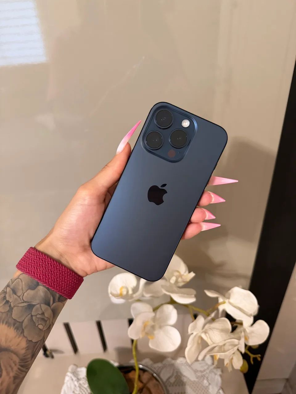 iPhone 15 Pro Titânio Azul  - Foto 2