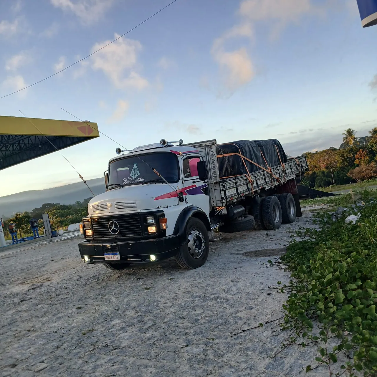 Caminhao mb1313