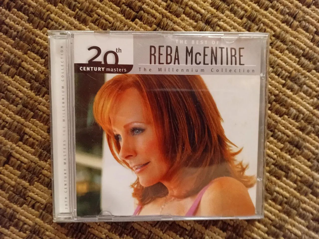 CD The Best of Reba McEntire - Millennium Collection