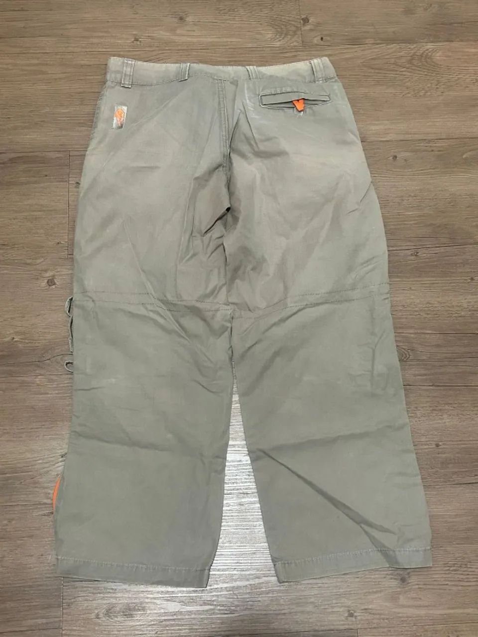 Calça tipo cargo cor ocre clara - P - Foto 2