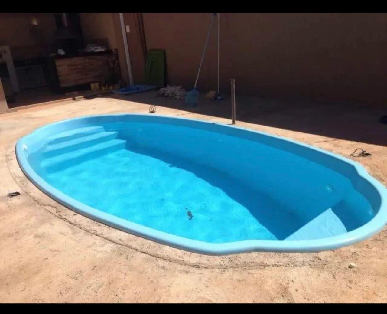 Piscina de fibra com sistema de aquecimento solar/ completa 
