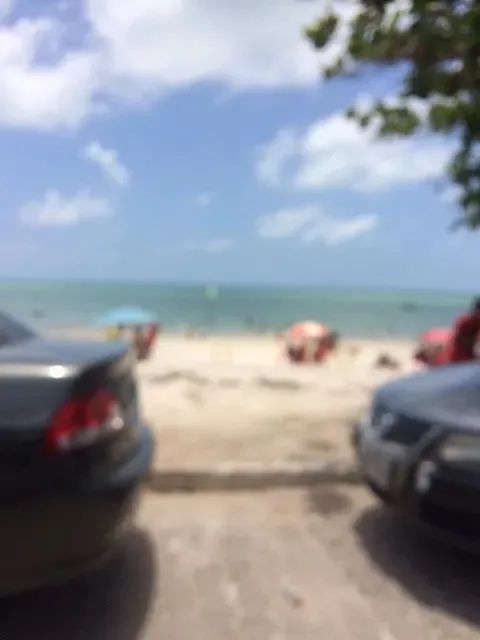 Terreno 12,00m x 15,00m em Ponta de Pedra, Aceito Automóvel, Excelente Localização