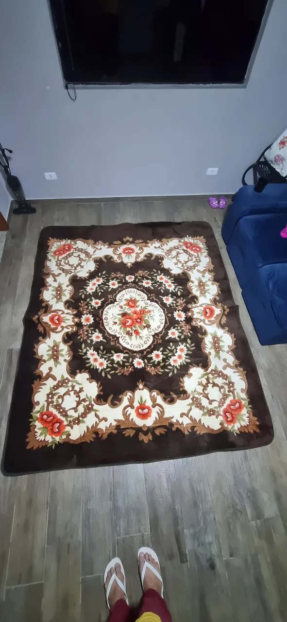 Tapete floral decorativo para sala