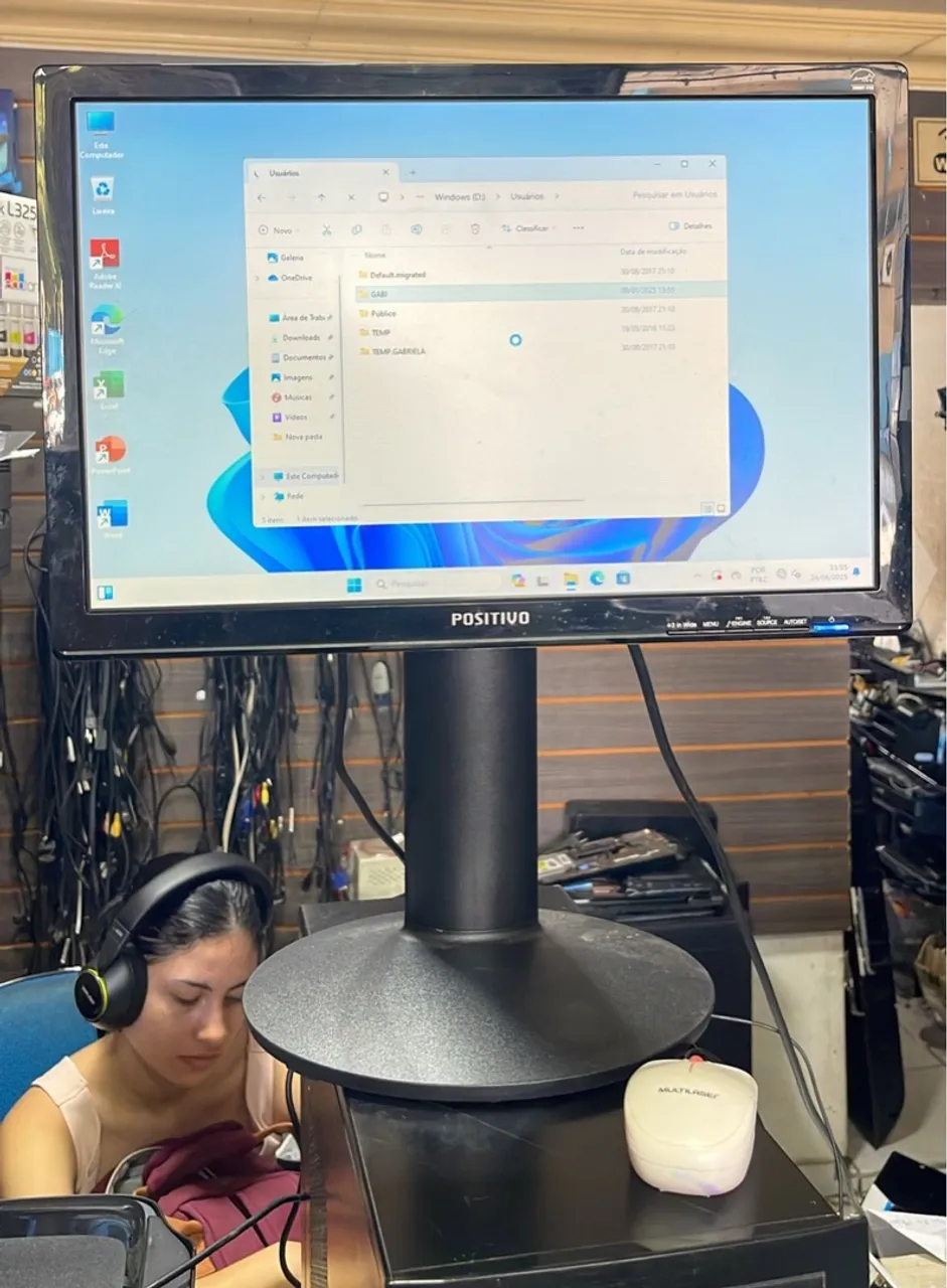 Monitor Positivo 19'