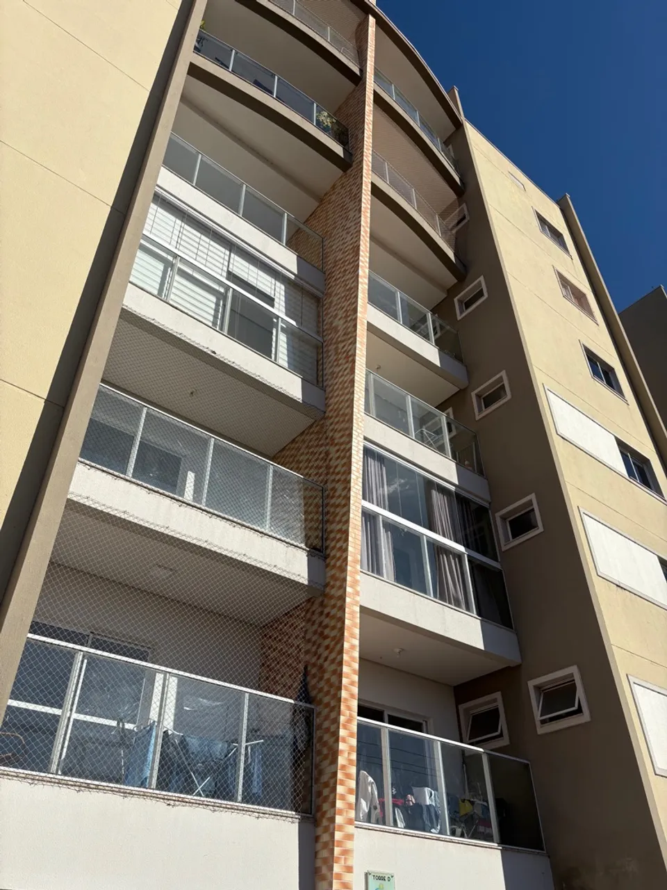 Apartamento para locação Res. Mediterrâneo