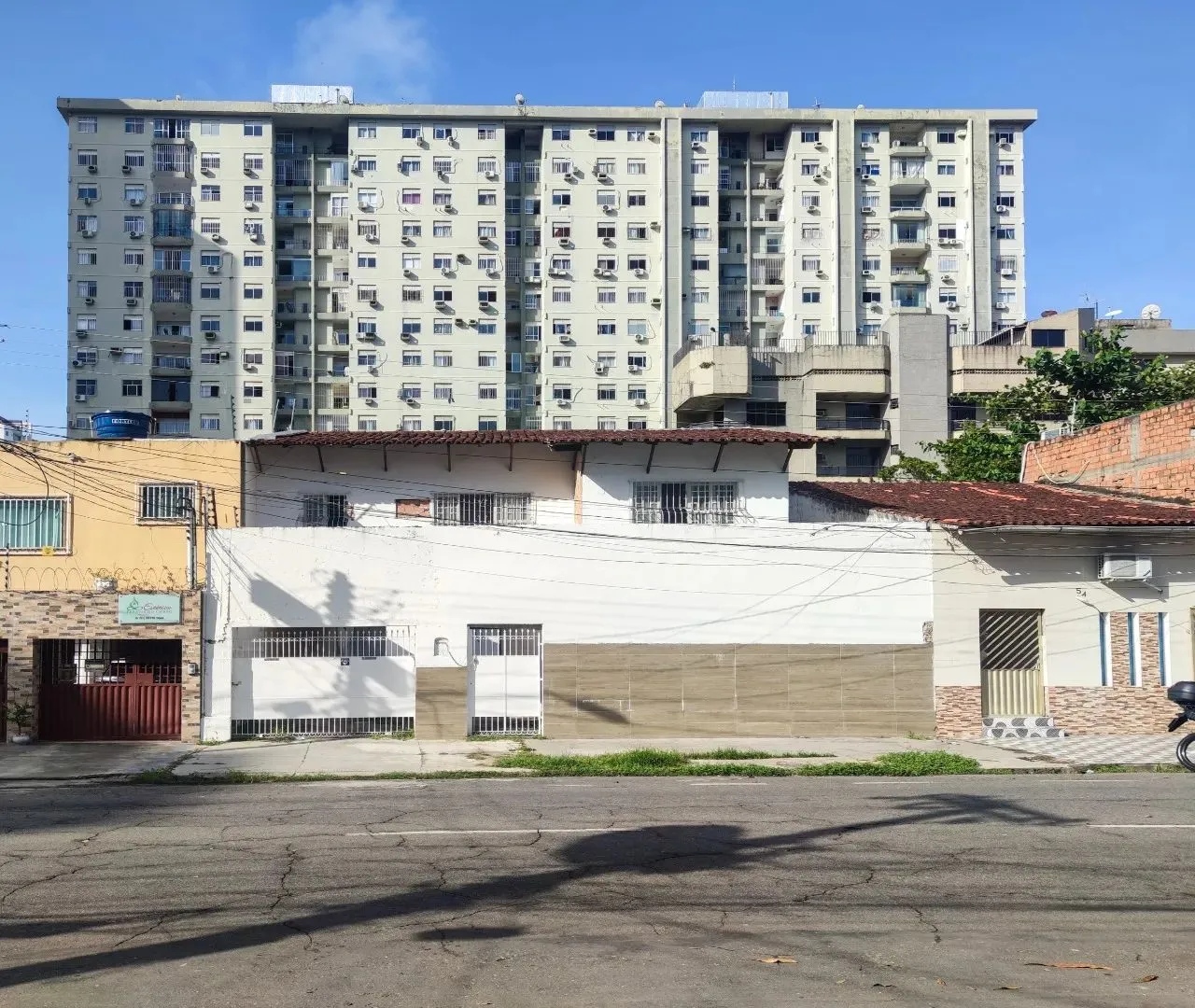 Casa em 02 pavimentos na Batista Campos terreno med aprox 11,00x30,00 - Cod 73848