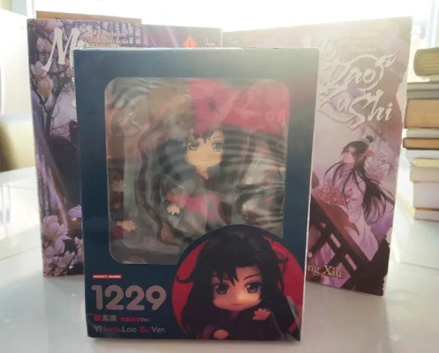 Kit Action Figure e 02 livros da série Mo Dao Zu Shi