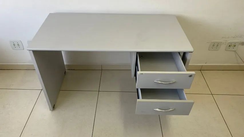 Mesa de Escritório Semi Nova (Valor de Cada) - Foto 3