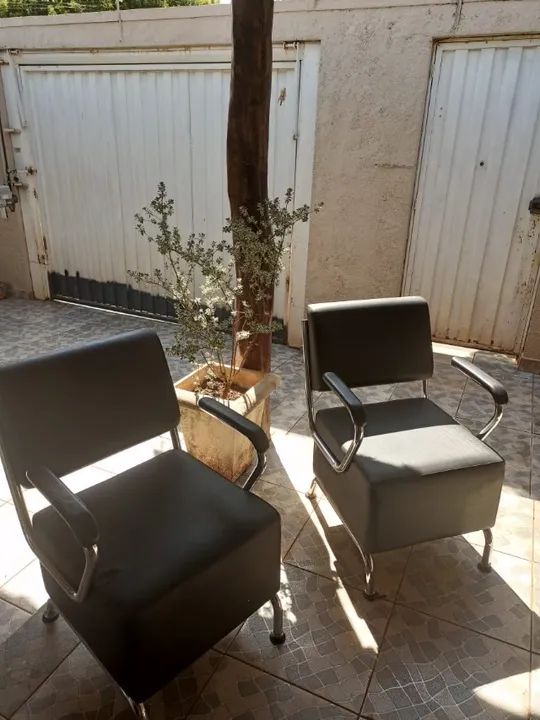 CADEIRA ESTOFADA PARA SALÃO DE BELEZA - Foto 2