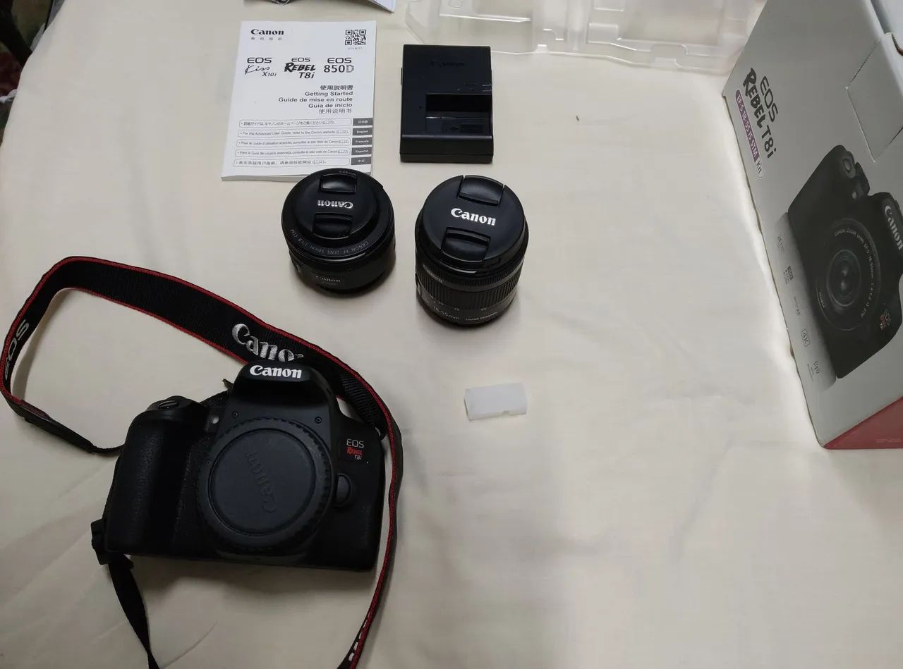 Canon EOS T8i pouco usada