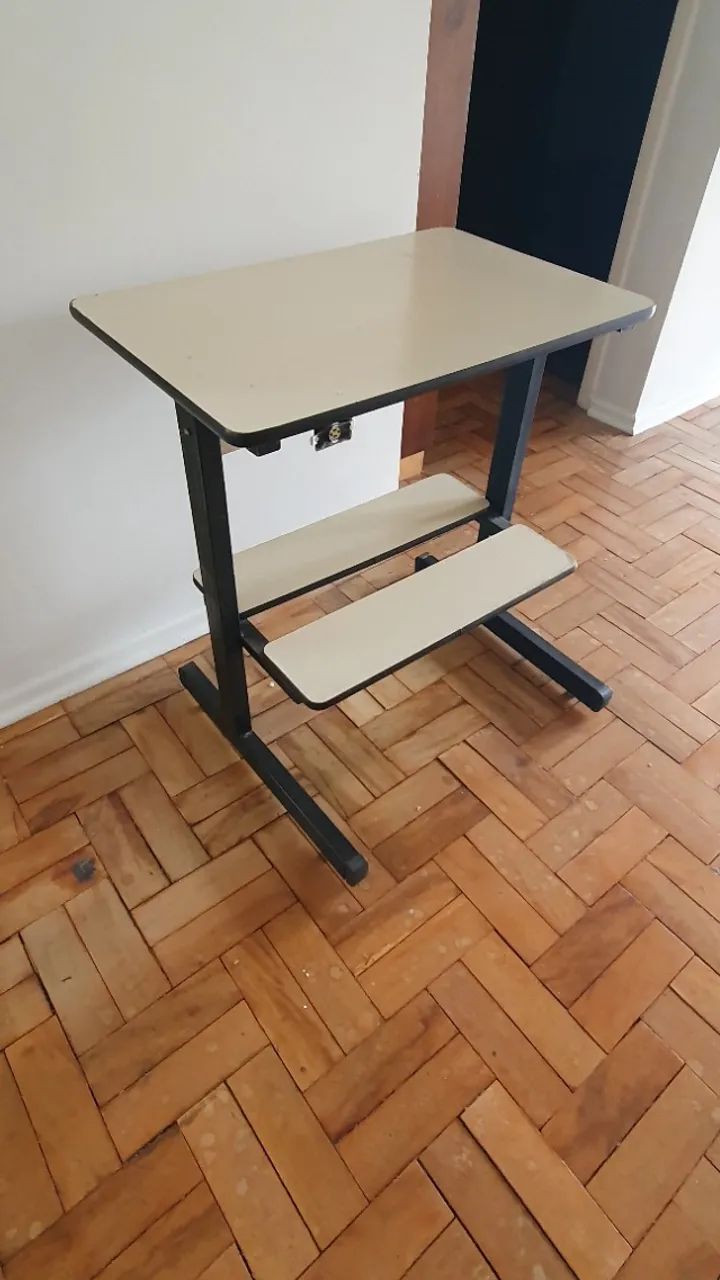 Mesa para computador64842057902721120