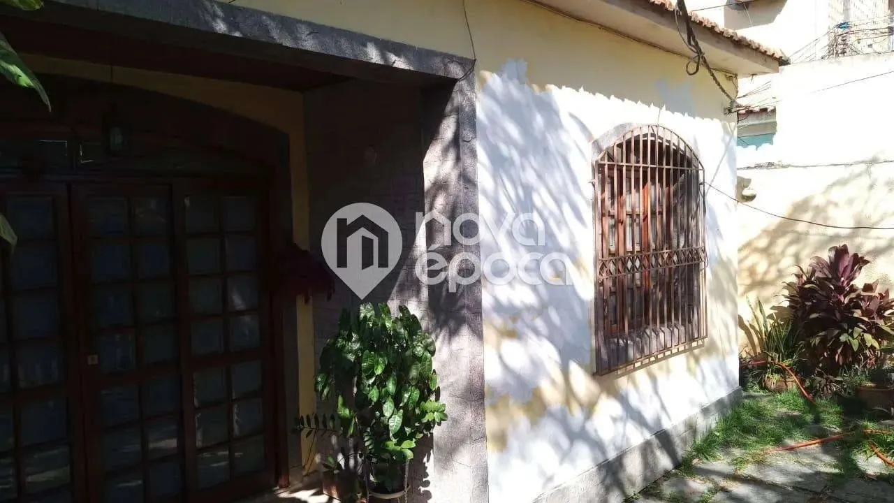 Marechal Hermes | Casa 3 quartos, sendo 1 suite