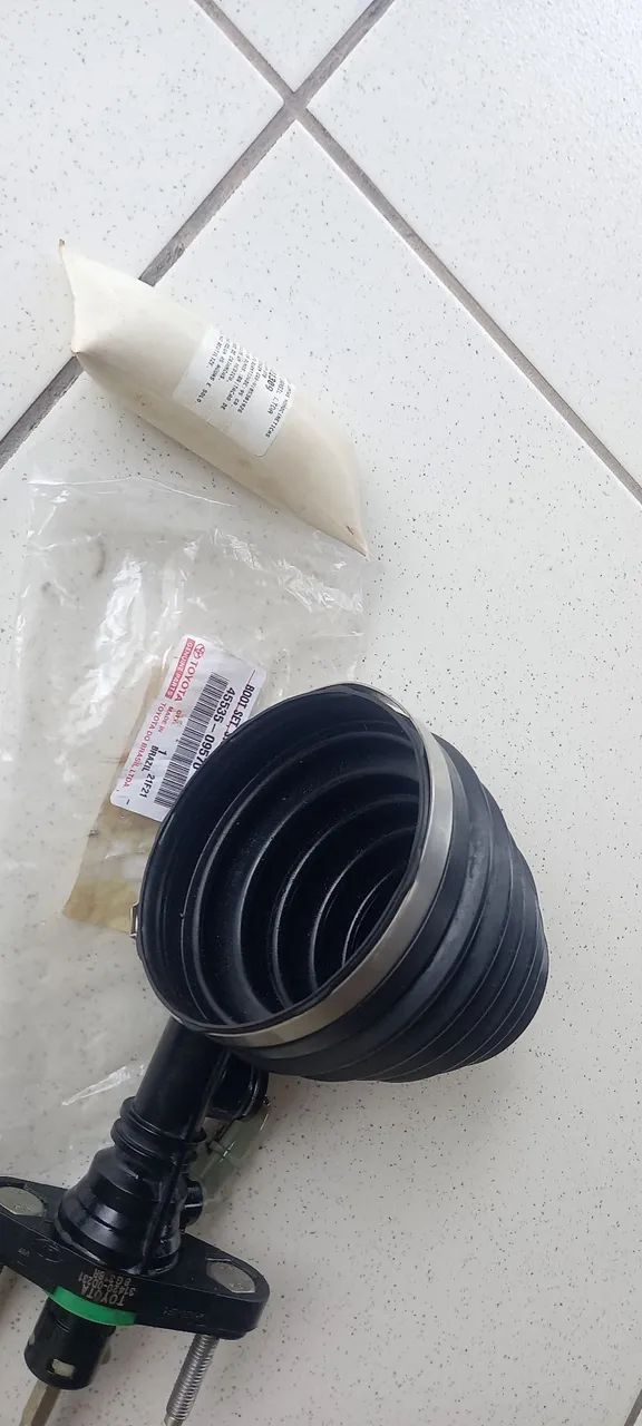 Vendo kit coifa da junta homocinetica externa Hilux original toyota e bomba de embreagem - Foto 2
