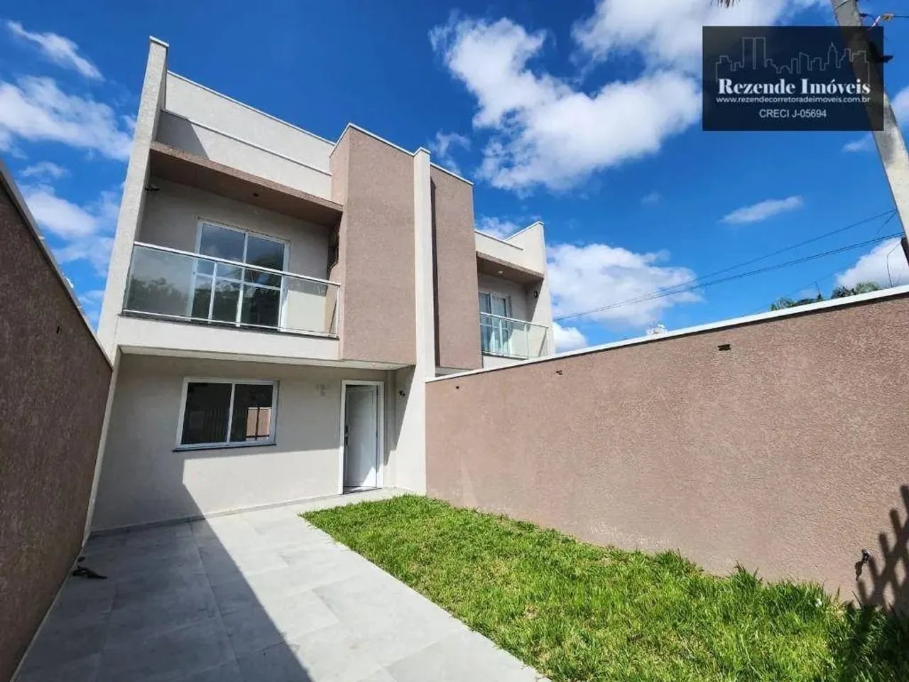 Sobrado com 3 dormitórios à venda, 93 m² por R$ 540.000,00 - Fazendinha - Curitiba/PR