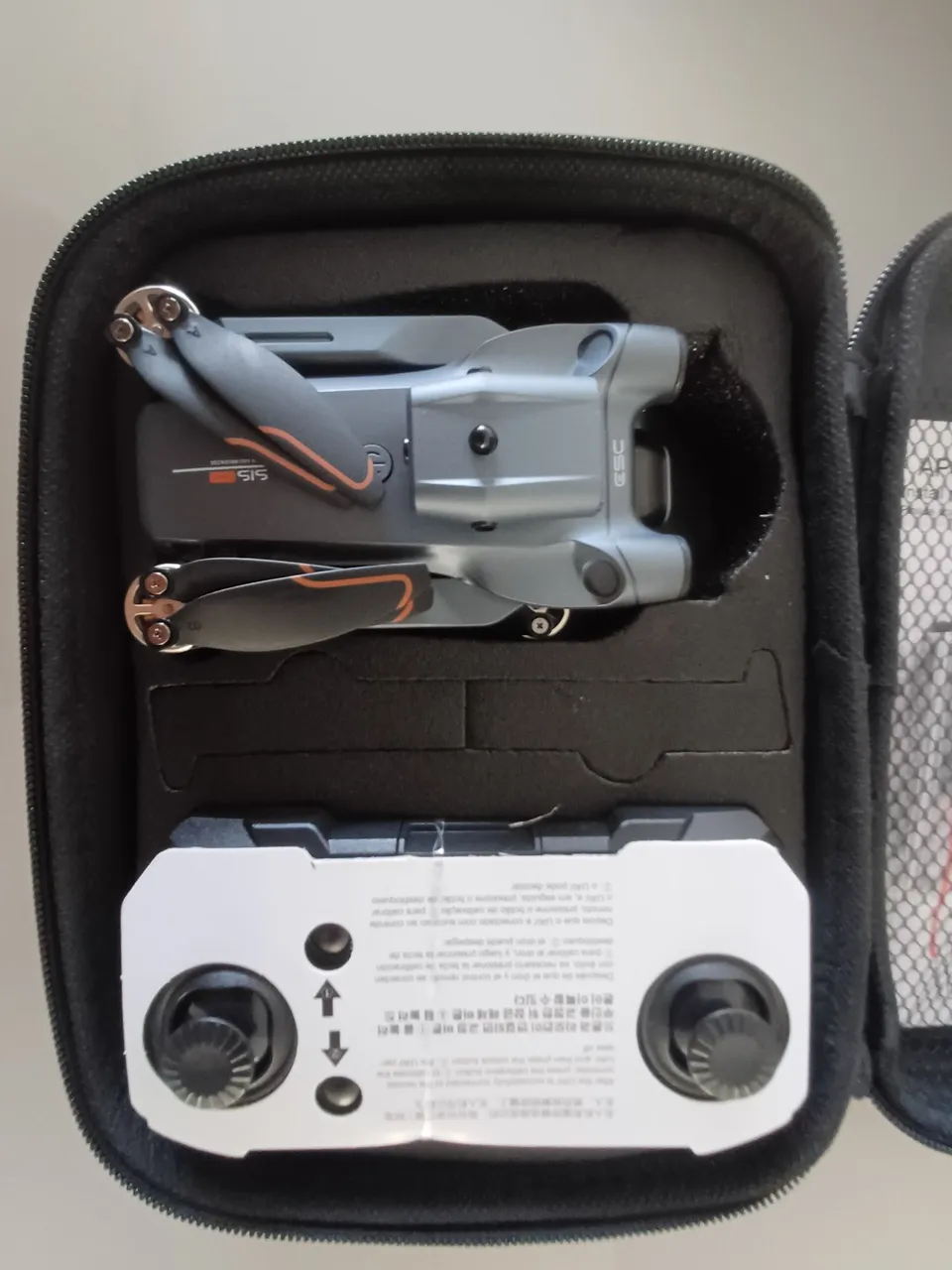 Drone com Câmera e Controle Remoto - Novo