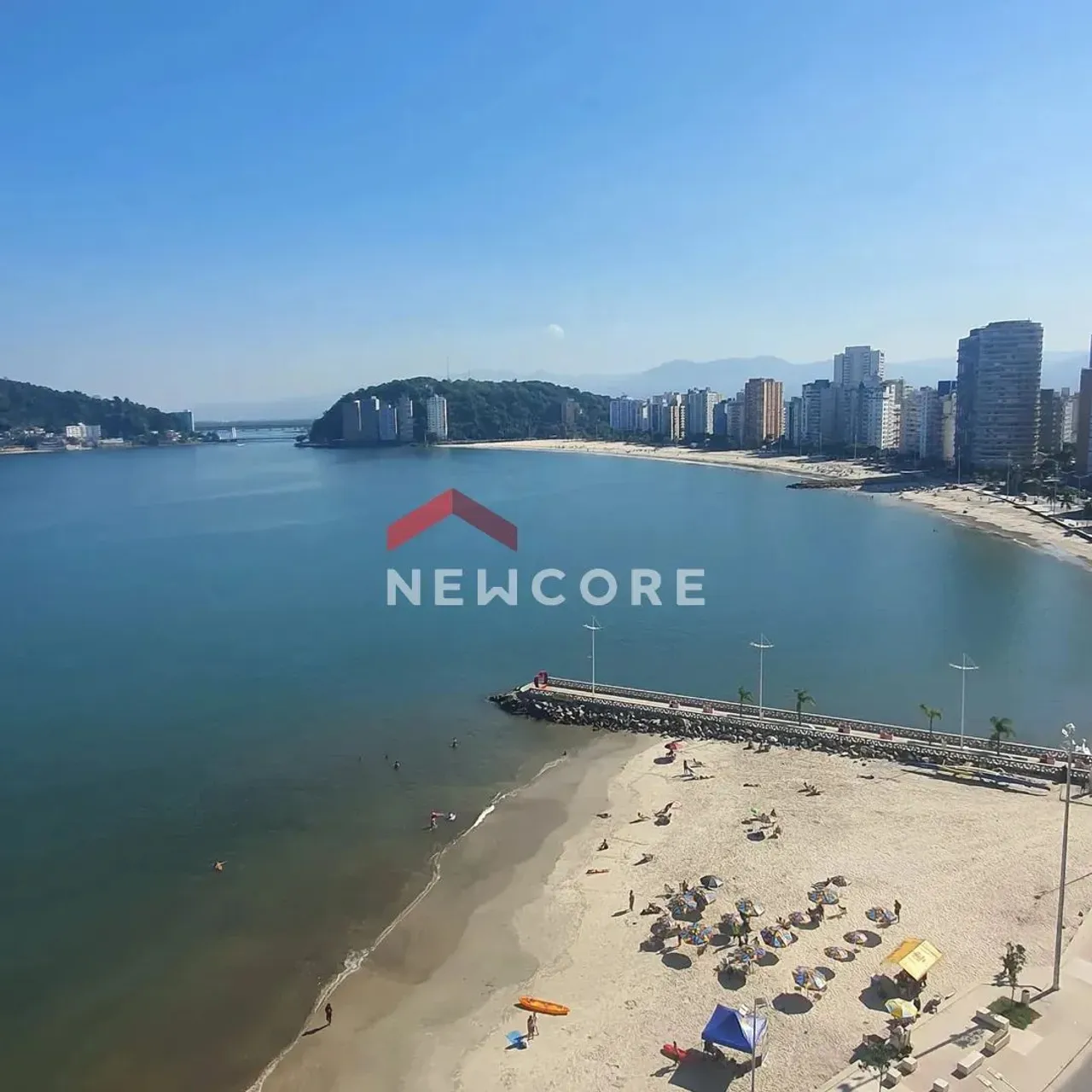 Apartamento em Avenida Antônio Rodrigues - Centro - São Vicente/SP
